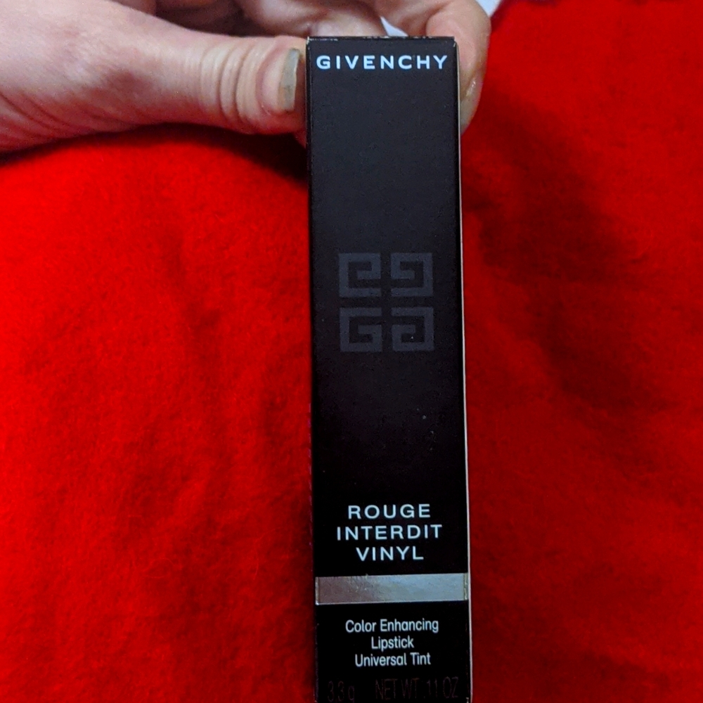 NIB Givenchy Rouge Interdit Vinyl Noir Revelateur